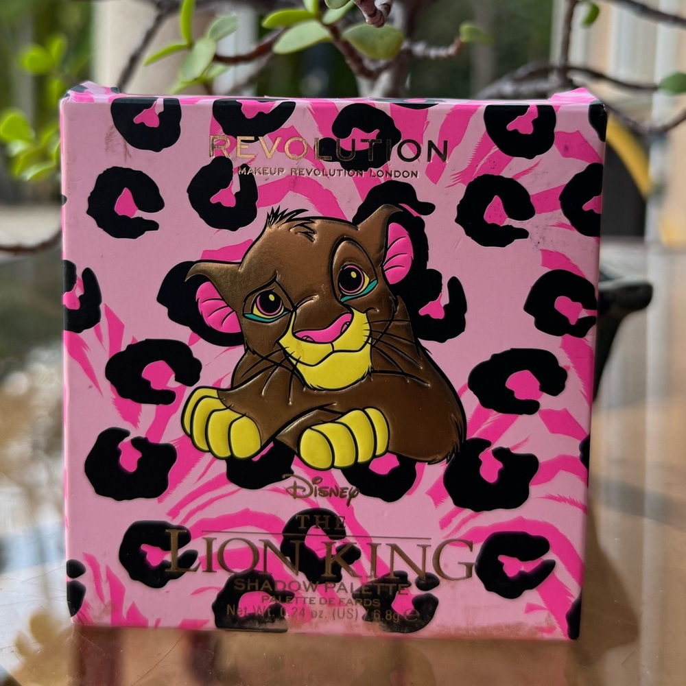 REVOLUTION Disney I Walk on the Wild Side Shadow Palette “Simba” The Lion King